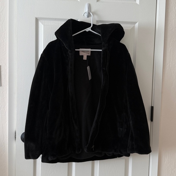 Forever 21 contemporary faux fur hooded jacket - Picture 4 of 9
